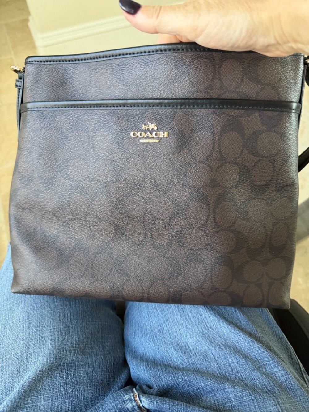 Beautiful Coach Bag - Picture 12 of 12